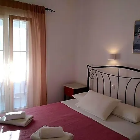 Asteri * Ornos (Mykonos)