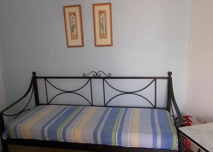 Hotell Asteri Ornos (Mykonos)