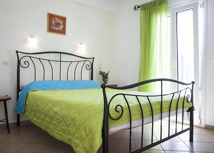 Hotell Asteri Ornos (Mykonos)